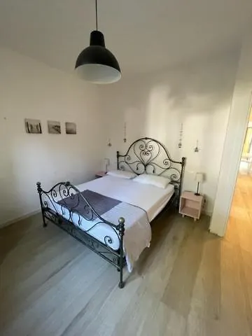 Il Boschetto Apartment *